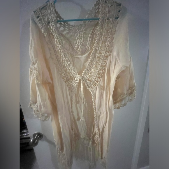 Plus Size Women’s 2X Cream colored Hollow Out Tassel Kimono Cover - Picture 9 of 12